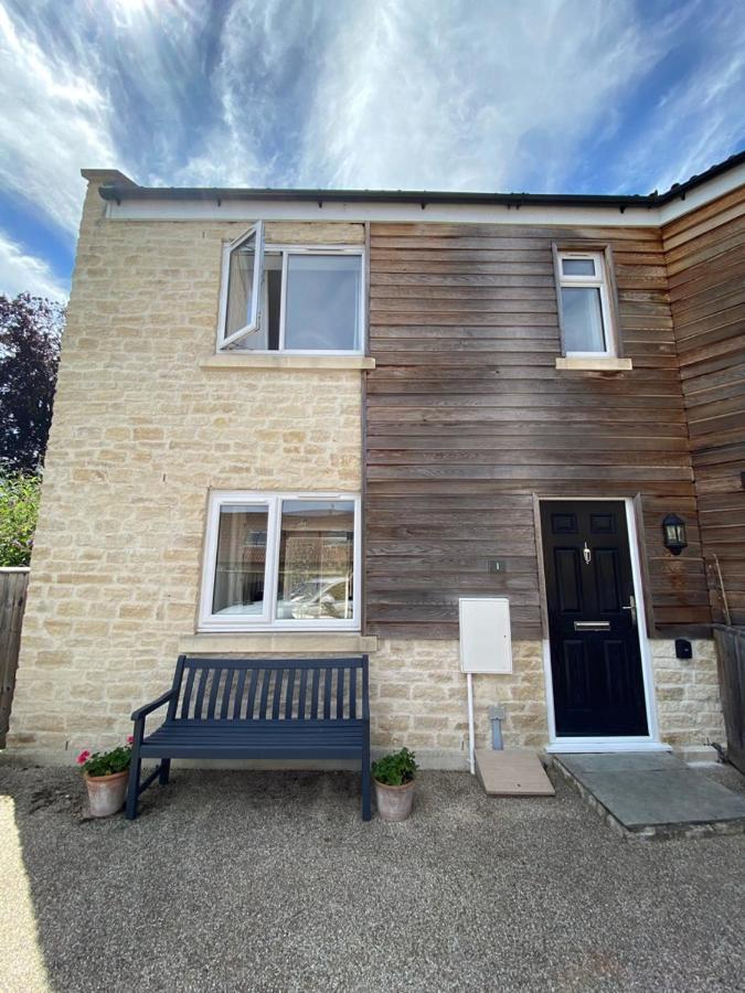 Burgess Yard 2-Bedroom Cottage, Бат Экстерьер фото