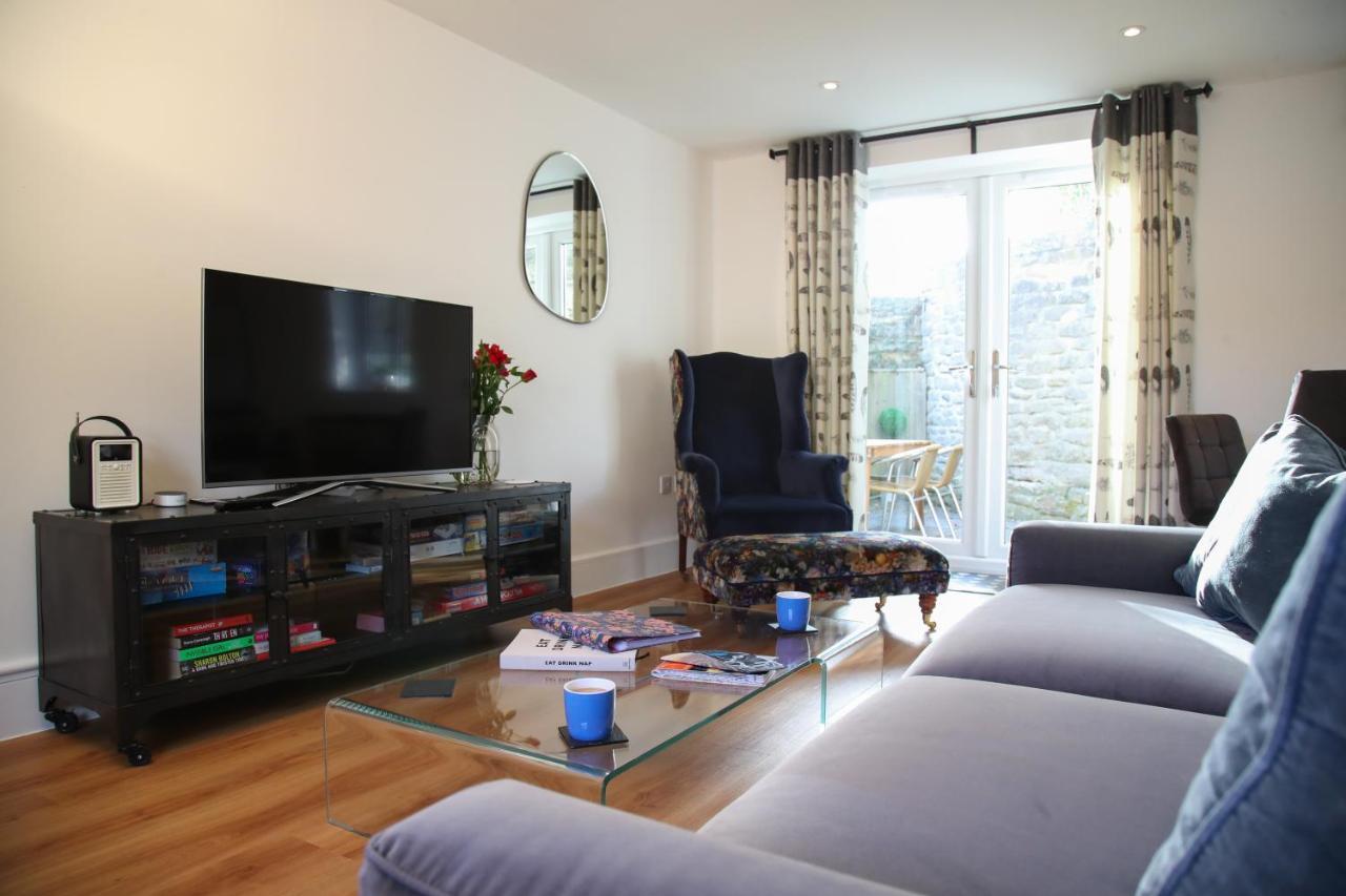 Burgess Yard 2-Bedroom Cottage, Бат Экстерьер фото