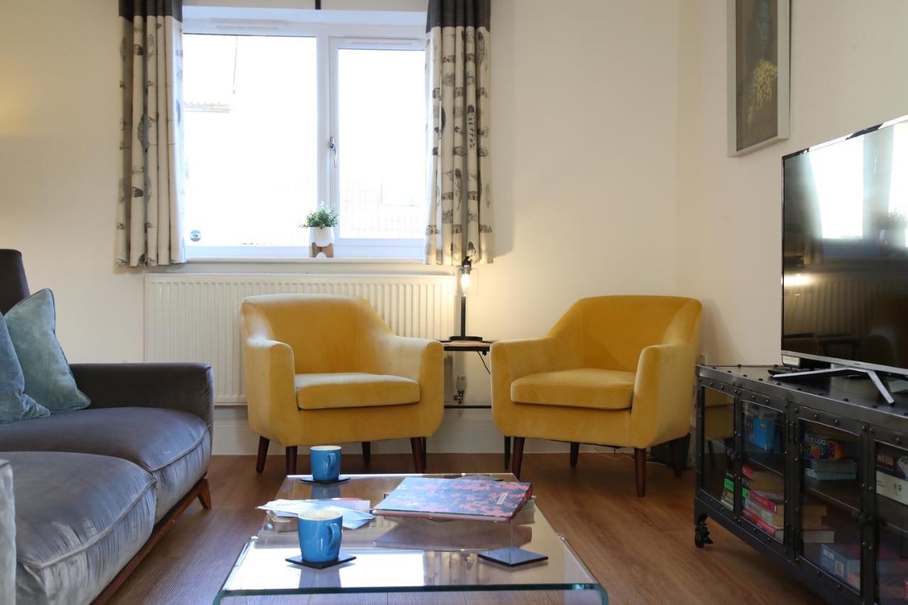 Burgess Yard 2-Bedroom Cottage, Бат Экстерьер фото