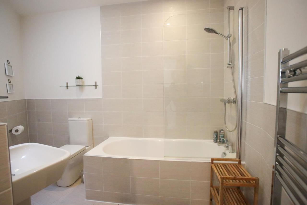 Burgess Yard 2-Bedroom Cottage, Бат Экстерьер фото