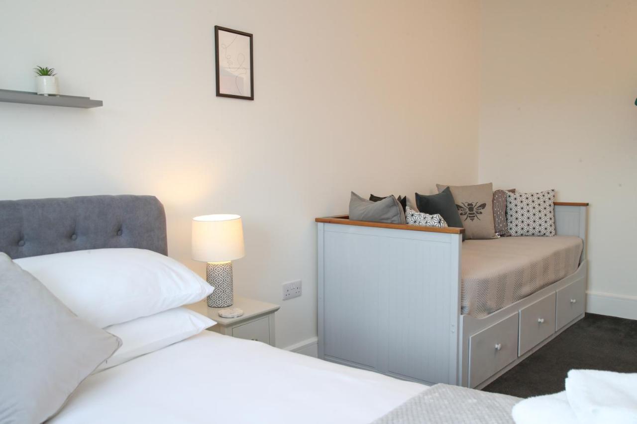 Burgess Yard 2-Bedroom Cottage, Бат Экстерьер фото
